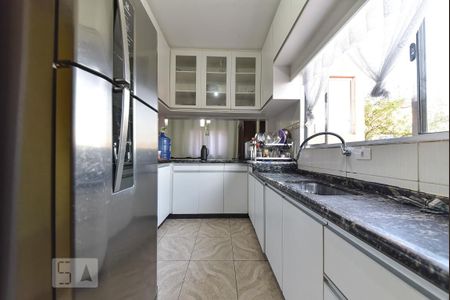 Casa à venda com 400m², 3 quartos e 2 vagasCozinha