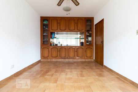 Casa à venda com 360m², 4 quartos e 4 vagasSala 2