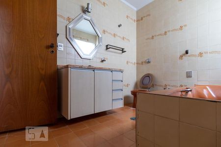 Casa à venda com 360m², 4 quartos e 4 vagasBanheiro da Suíte 1