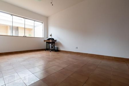 Casa à venda com 360m², 4 quartos e 4 vagasAntessala