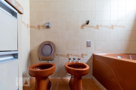 Casa à venda com 360m², 4 quartos e 4 vagasBanheiro da Suíte 1