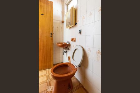 Casa à venda com 360m², 4 quartos e 4 vagasBanheiro de Serviço