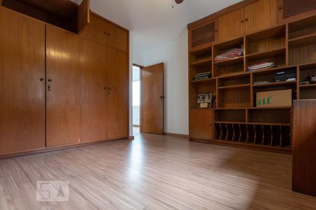 Casa à venda com 360m², 4 quartos e 4 vagasQuarto 1