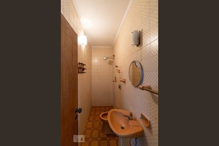 Casa à venda com 360m², 4 quartos e 4 vagasBanheiro de Serviço 2