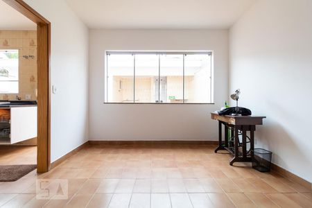 Casa à venda com 360m², 4 quartos e 4 vagasSala 2