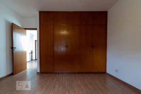 Casa à venda com 360m², 4 quartos e 4 vagasQuarto 2