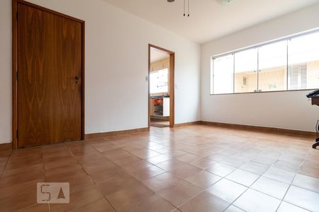Casa à venda com 360m², 4 quartos e 4 vagasSala 2