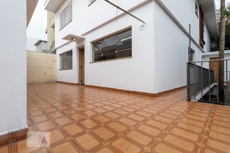 Casa à venda com 360m², 4 quartos e 4 vagasQuintal