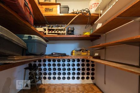 Casa à venda com 360m², 4 quartos e 4 vagasDepósito 1