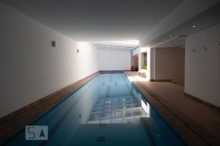 Apartamento para alugar com 60m², 1 quarto e 1 vagaPiscina