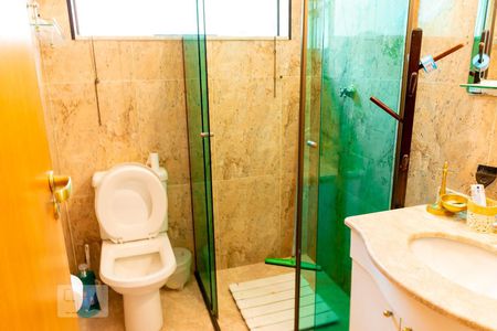 Casa à venda com 250m², 3 quartos e 4 vagasBanheiro Social