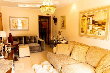 Sala de casa à venda com 3 quartos, 250m² em Parque Sao Domingos, São Paulo