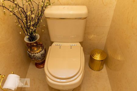 Casa à venda com 250m², 3 quartos e 4 vagasLavabo