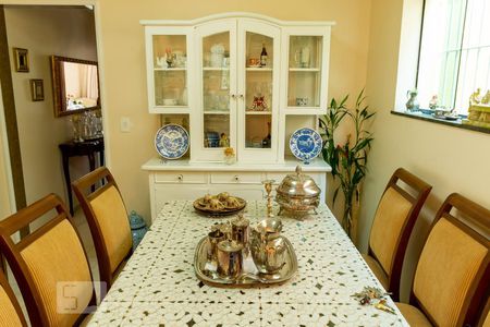 Casa à venda com 250m², 3 quartos e 4 vagasSala de Jantar