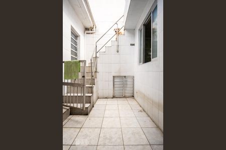 Casa à venda com 100m², 2 quartos e 2 vagasQuintal