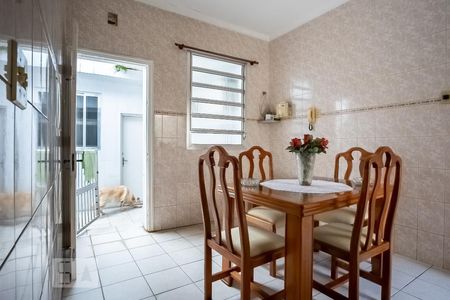 Casa à venda com 100m², 2 quartos e 2 vagasCopa