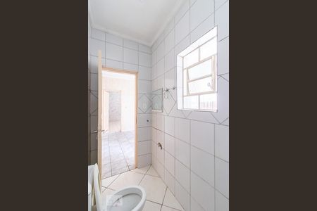 Banheiro de casa para alugar com 1 quarto, 40m² em Cidade Antônio Estevão de Carvalho, São Paulo