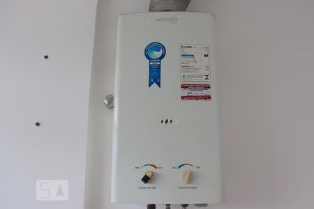 Apartamento à venda com 68m², 2 quartos e 1 vagaÁrea de serviço - aquecedor