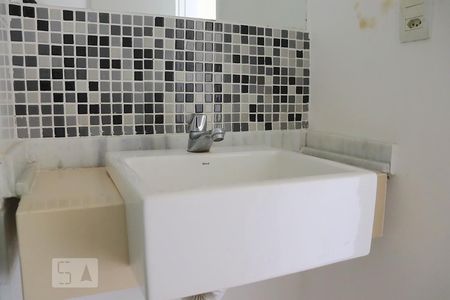 Apartamento à venda com 68m², 2 quartos e 1 vagaBanheiro - pia