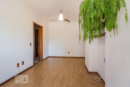 Sala de apartamento para alugar com 1 quarto, 56m² em Menino Deus, Porto Alegre