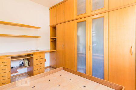 Dormitório de apartamento para alugar com 1 quarto, 56m² em Menino Deus, Porto Alegre