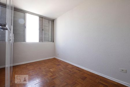 Quarto 2 de apartamento para alugar com 2 quartos, 48m² em Sumarezinho, São Paulo
