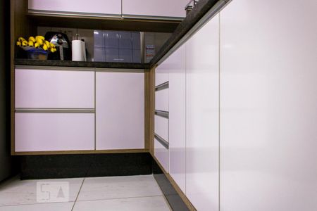 Casa à venda com 268m², 6 quartos e 1 vaga Casa à venda com 268m², 6 quartos e 1 vagaCozinha 1 - Armários