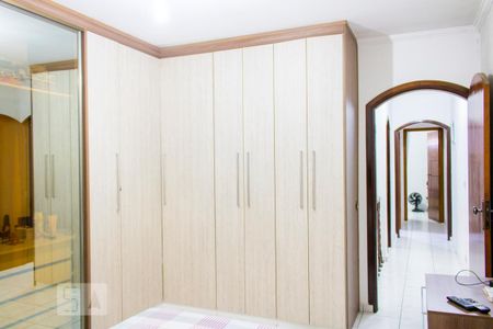 Casa à venda com 268m², 6 quartos e 1 vaga Casa à venda com 268m², 6 quartos e 1 vagaQuarto 1 - Suíte
