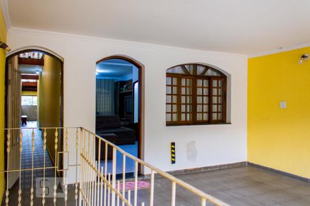 Casa à venda com 268m², 6 quartos e 1 vaga Casa à venda com 268m², 6 quartos e 1 vagaGaragem