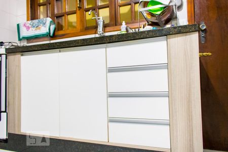 Casa à venda com 268m², 6 quartos e 1 vaga Casa à venda com 268m², 6 quartos e 1 vagaCozinha 2 - Armários