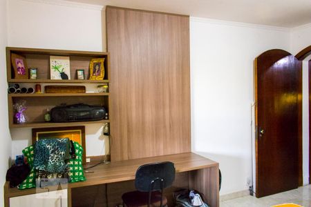 Casa à venda com 268m², 6 quartos e 1 vaga Casa à venda com 268m², 6 quartos e 1 vagaQuarto 4