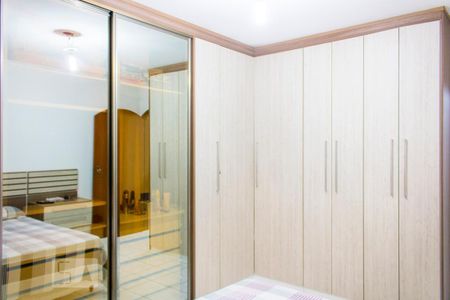 Casa à venda com 268m², 6 quartos e 1 vaga Casa à venda com 268m², 6 quartos e 1 vagaQuarto 1 - Armários