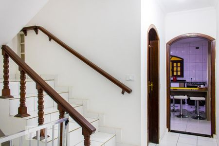 Casa à venda com 268m², 6 quartos e 1 vaga Casa à venda com 268m², 6 quartos e 1 vagaCorredor