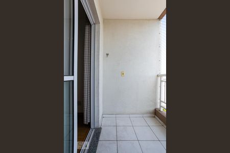 Apartamento à venda com 50m², 2 quartos e 1 vagaVaranda