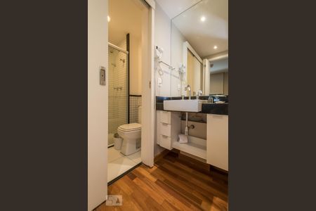 Apartamento à venda com 50m², 1 quarto e 1 vaga Apartamento à venda com 50m², 1 quarto e 1 vagaBanheiro