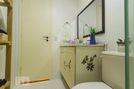 Apartamento à venda com 73m², 2 quartos e 1 vagaBanheiro da Suíte