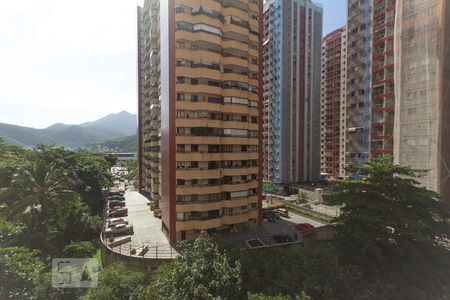 Apartamento à venda com 73m², 2 quartos e 1 vagaVista