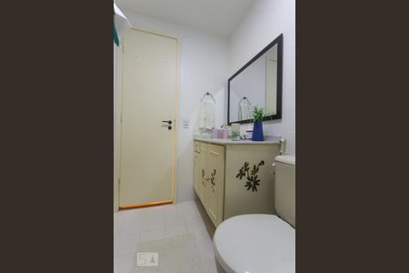 Apartamento à venda com 73m², 2 quartos e 1 vagaBanheiro da Suíte