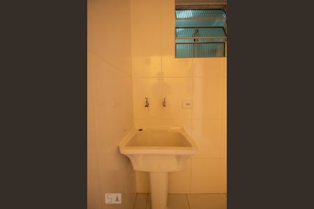 Detalhe Área de Serviço de kitnet/studio para alugar com 1 quarto, 15m² em Vila Gomes, São Paulo