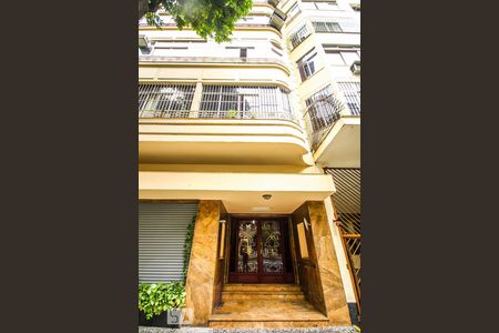 Apartamento à venda com 136m², 3 quartos e sem vagaFachada