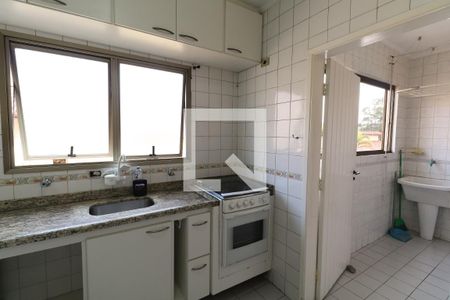 Cozinha de casa de condomínio para alugar com 3 quartos, 211m² em Vila São Silvestre, São Paulo