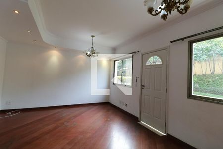 Casa de Condomínio para alugar com 3 quartos, 211m² em Vila São Silvestre, São Paulo
