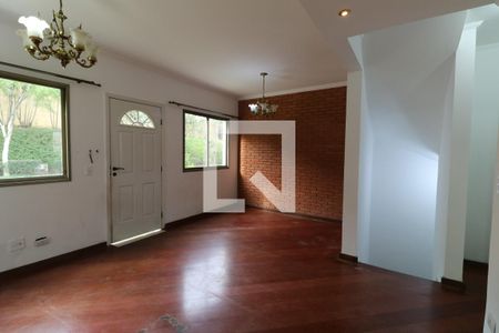 Sala de casa de condomínio para alugar com 3 quartos, 211m² em Vila São Silvestre, São Paulo