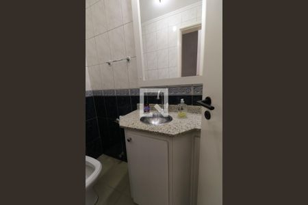 Lavabo de casa de condomínio para alugar com 3 quartos, 211m² em Vila São Silvestre, São Paulo