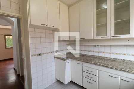 Cozinha de casa de condomínio para alugar com 3 quartos, 211m² em Vila São Silvestre, São Paulo