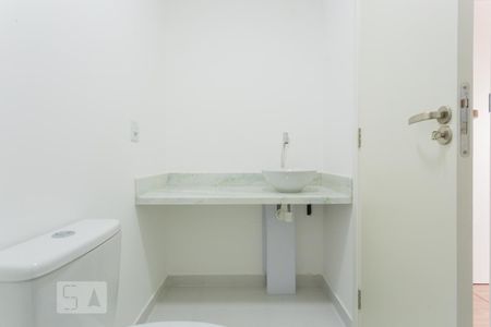 Apartamento para alugar com 53m², 2 quartos e 1 vaga Apartamento para alugar com 53m², 2 quartos e 1 vagaBanheiro