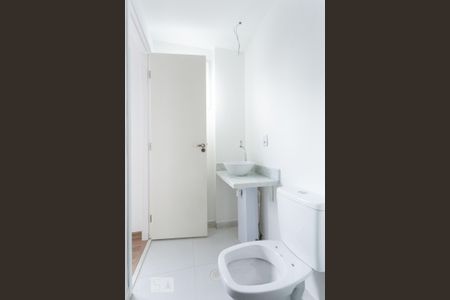Apartamento para alugar com 53m², 2 quartos e 1 vaga Apartamento para alugar com 53m², 2 quartos e 1 vagaBanheiro da Suíte
