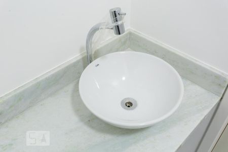 Apartamento para alugar com 53m², 2 quartos e 1 vaga Apartamento para alugar com 53m², 2 quartos e 1 vagaBanheiro - Torneira