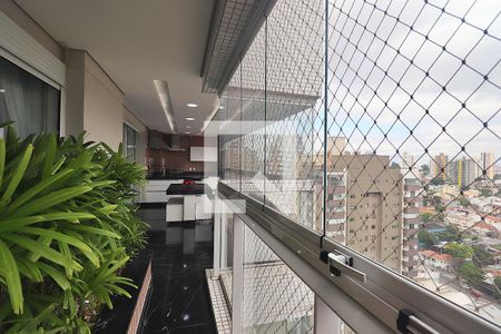 Apartamento à venda com 227m², 3 quartos e 4 vagasVaranda