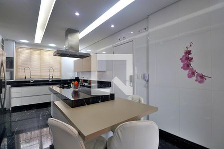 Apartamento à venda com 227m², 3 quartos e 4 vagasCozinha